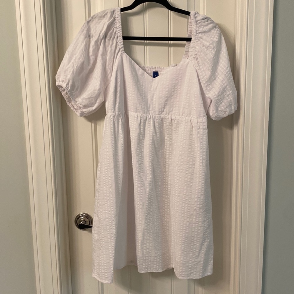 White dress with puff sleeves